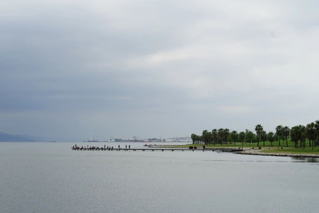 izmit-kocaeli-carsi-kolordu-orduevi-heykel-sekapark-halkevi-deniz-sahil-gokyuzu-sevdamizkocaeli / 8290