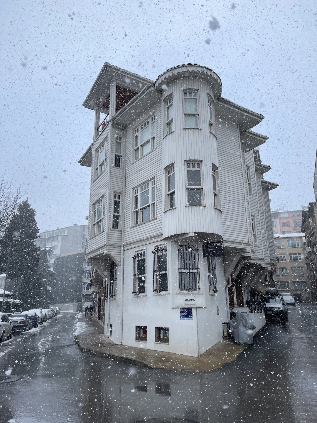 turkey-travel-photos-voyage-trip-instagood-blogger-photography-izmit-izmitcarsi-kocaeli-seka-sekapark-halkevi-orduevi / 3717
