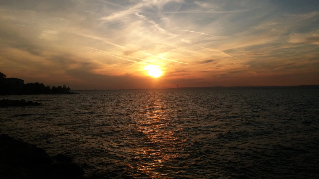 gune-veda-ederken / 6066