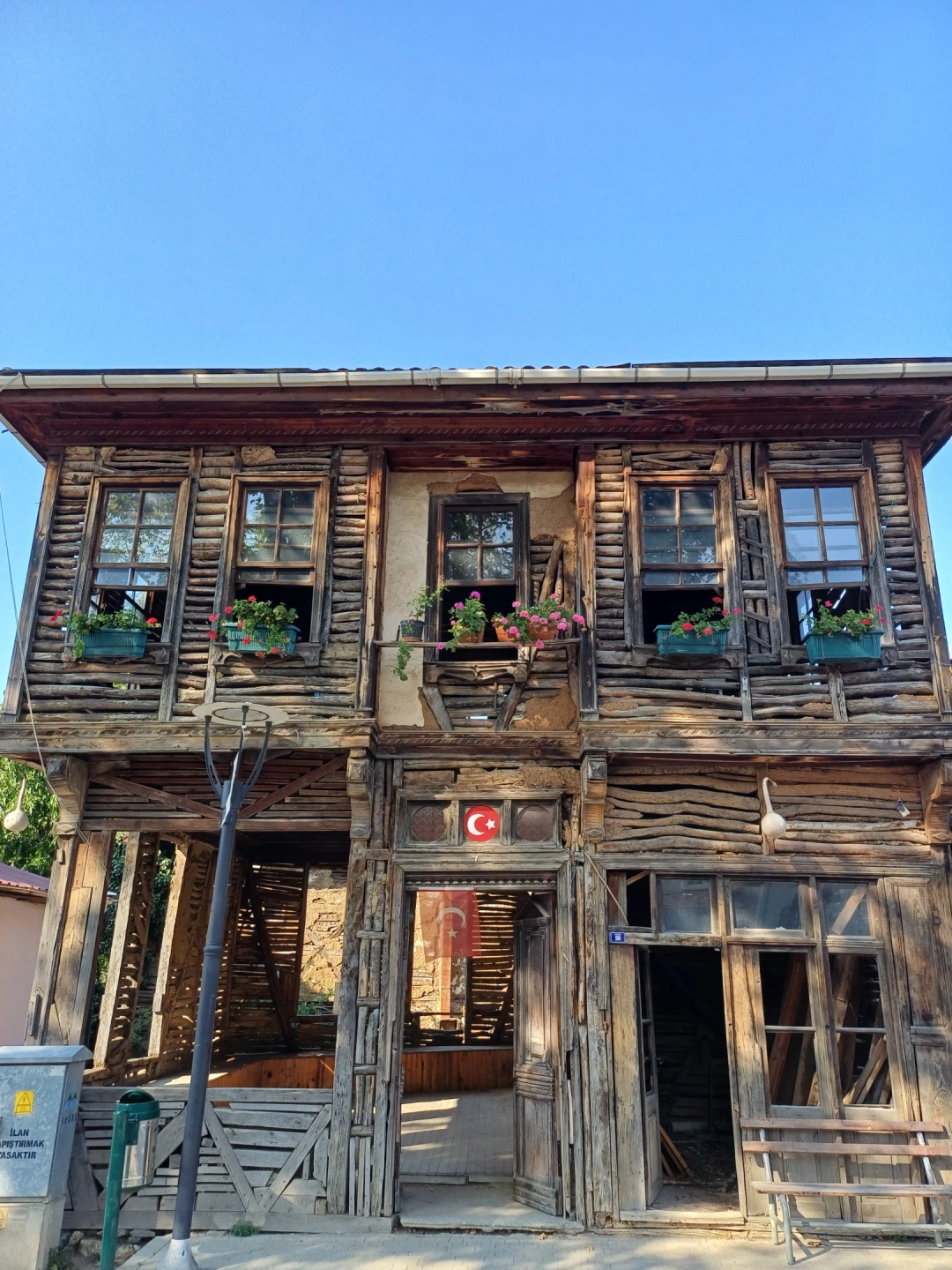 sarayli / 15788