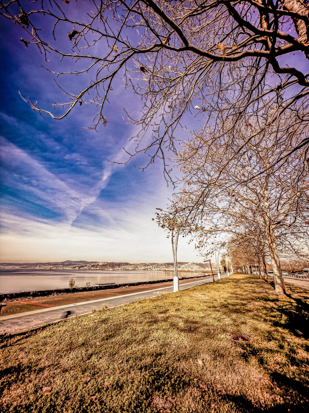 izmit-kocaeli-halkevi-heykel-muze-saatkulesi-sahil / 2737