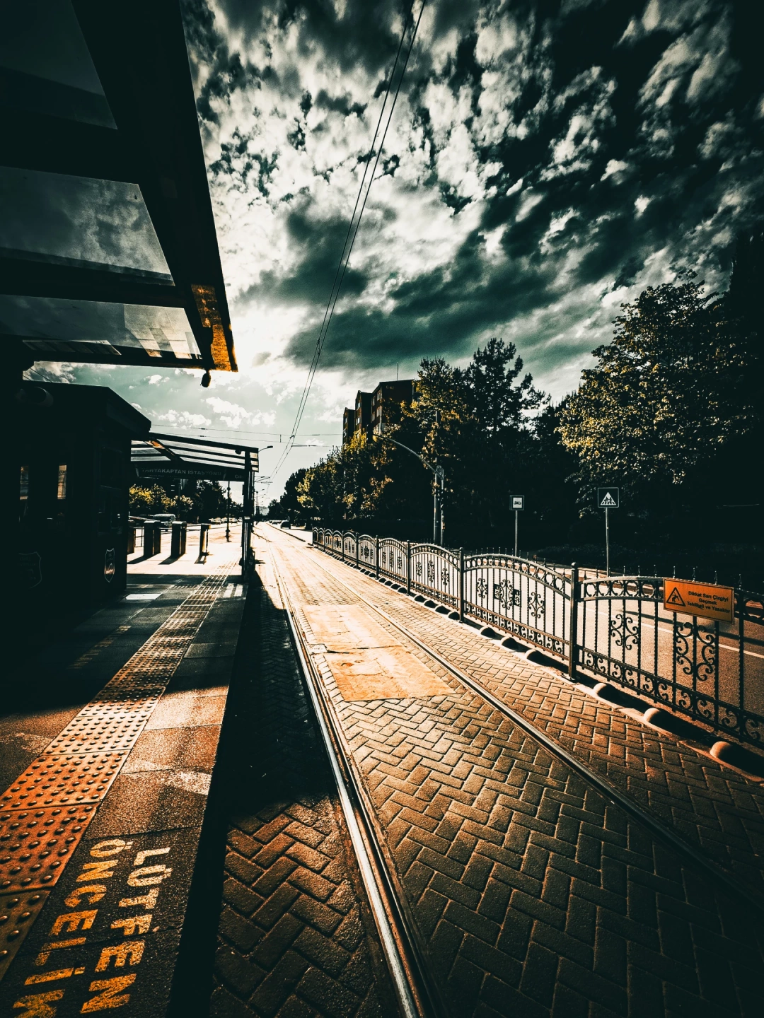 kocaeli-izmit-carsi-gar-tren-tranway-heykel-kolordu-orduevi-sekapark-marina-sahil-deniz-turkey-travel-photos-voyage-trip-turkey-seningozunden-aniyakala-benimvizorum-sevdamizkocaeli / 10597