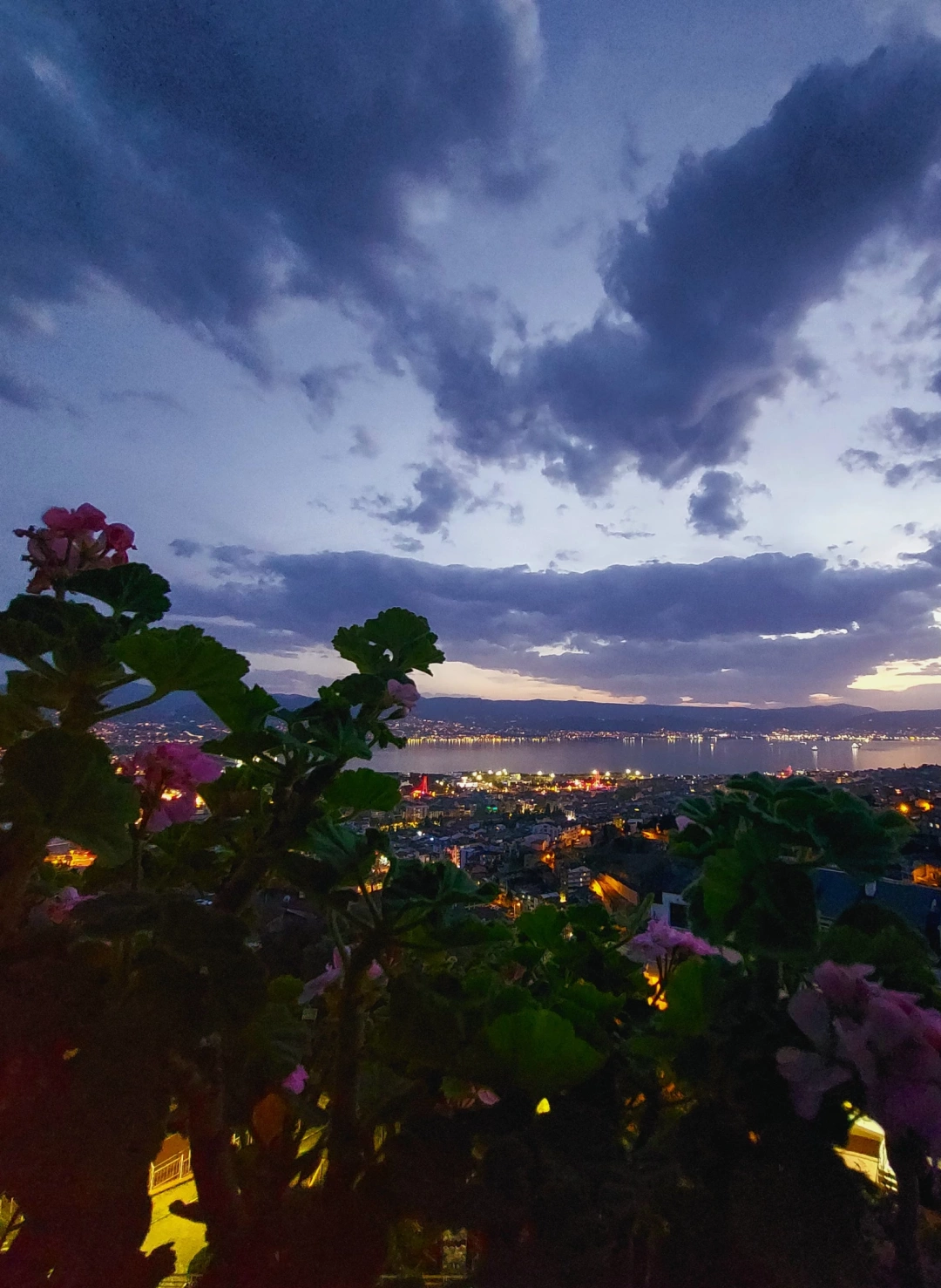 aksamin-huznu / 15384