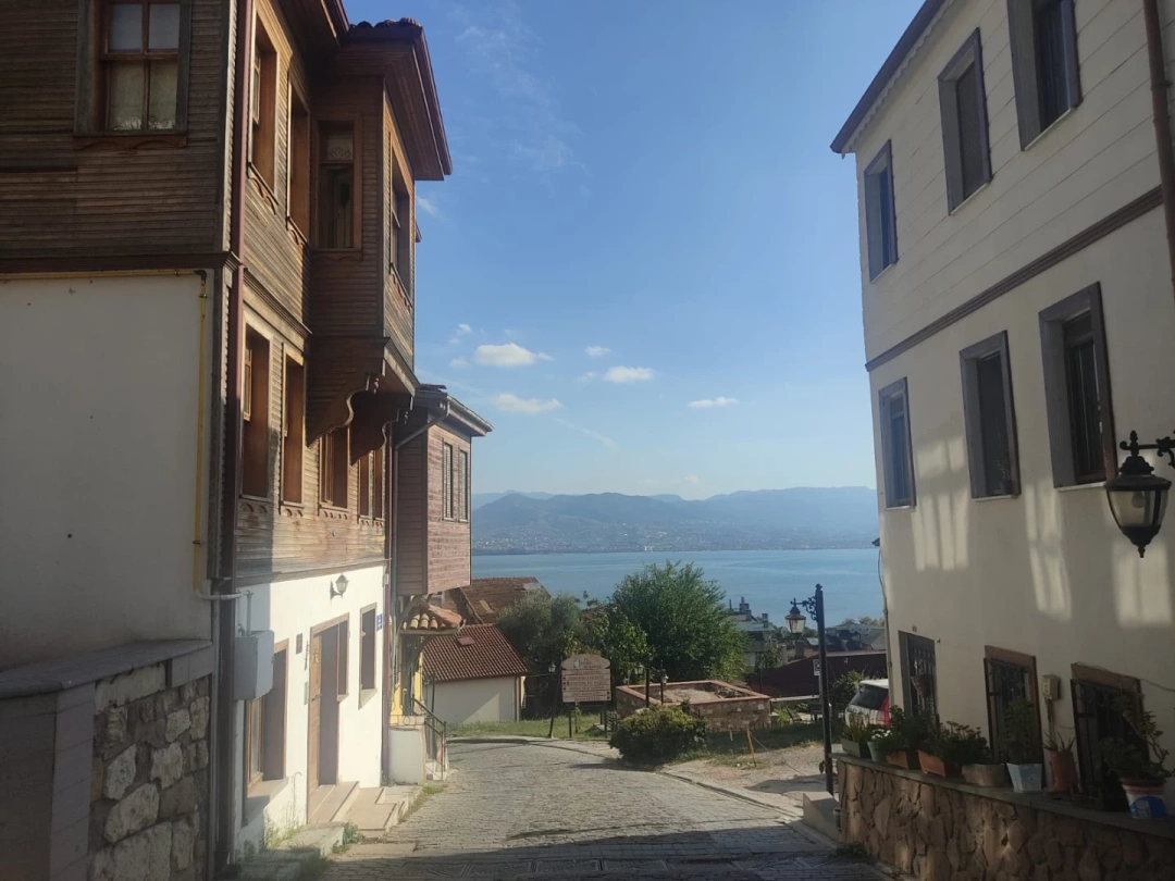 denizgorenyol / 10305