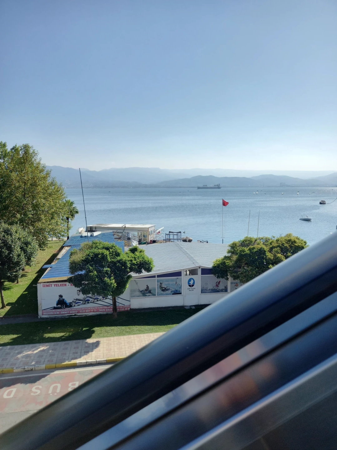 izmit-yht / 3275