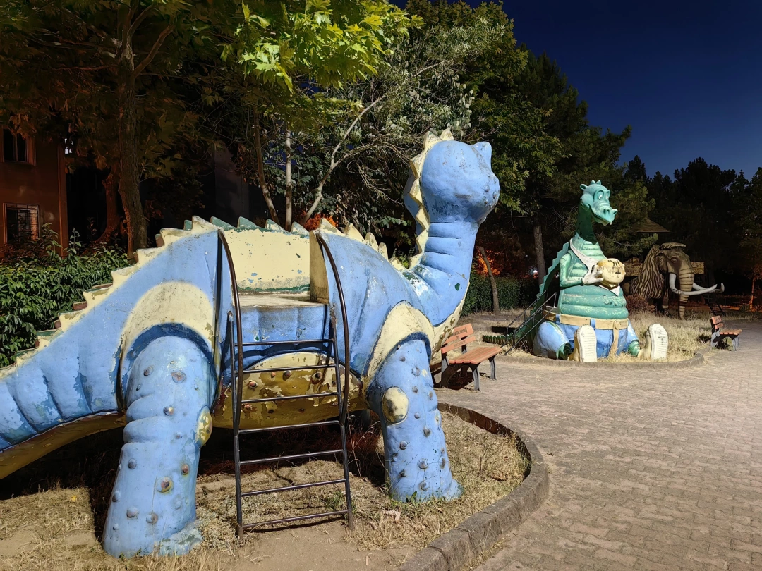 dinozorlu-park / 15375