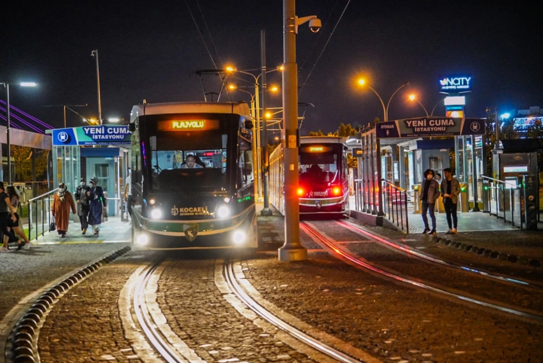 izmit-kocaeli-sahil-deniz-orduevi-izmitcarsi-kolordu-sekapark-heykel / 2948