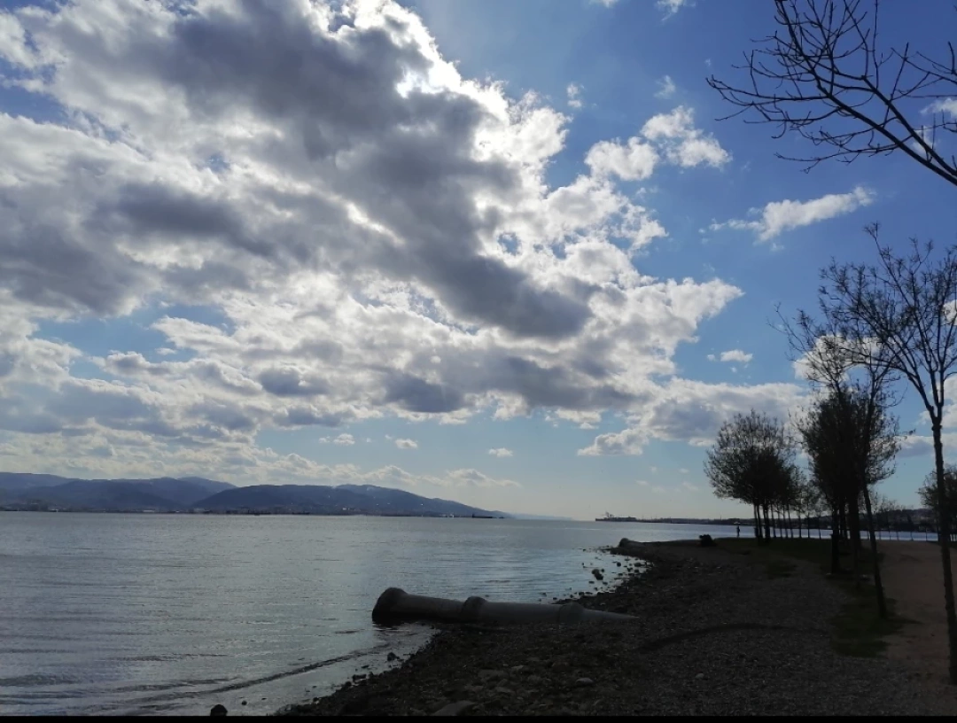 gokyuzu-manzara-sahil-sevdamizkocaeli / 9048